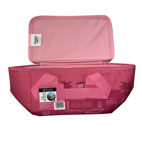 Trader Joe's Mini Insulated Cooler Tote Lunch Box Bag Pink NWT - Picture 1 of 7